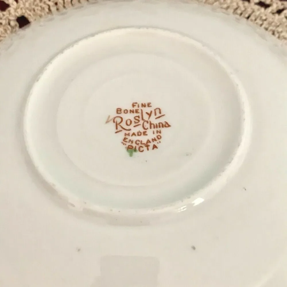 Bone China Tea Cup Saucer Duo Roslyn Picta circa 1950s Vintage England
